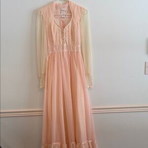 Gunne Sax Peach and Cream Lace Dress